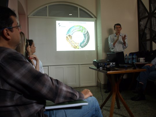 BluSol realiza apresentação sobre Desempenho Social