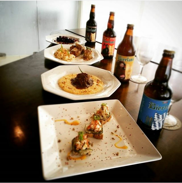 Restaurante do Hotel Plaza Blumenau oferece cardápio harmonizado com cervejas Bierland