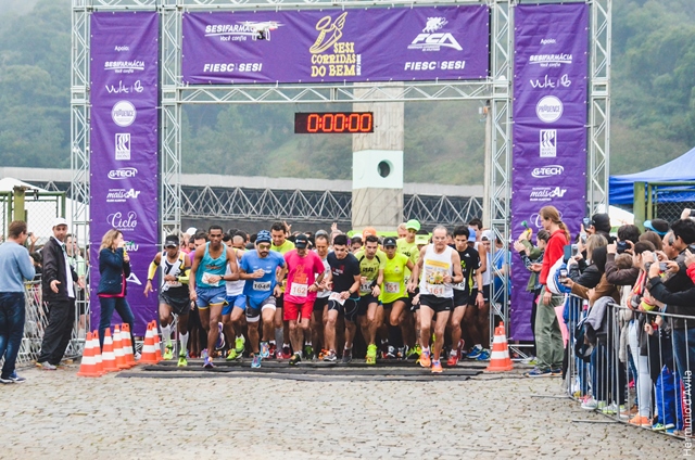 1,1 mil pessoas participam da Corrida do Bem do SESI em Blumenau