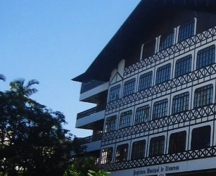Entidades empresariais de Blumenau buscam comprometimento dos candidatos políticos