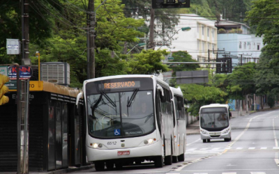 Estudantes se antecipam no recadastramento de cartão escolar para o transporte coletivo