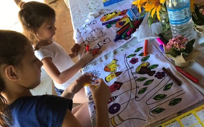 Três brincadeiras para se divertir com as crianças nas férias de julho