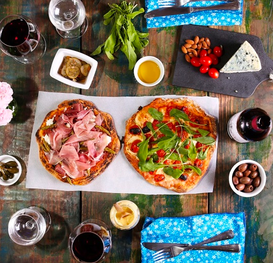 Dia da Pizza: os vinhos ideais para celebrar a data com muito sabor