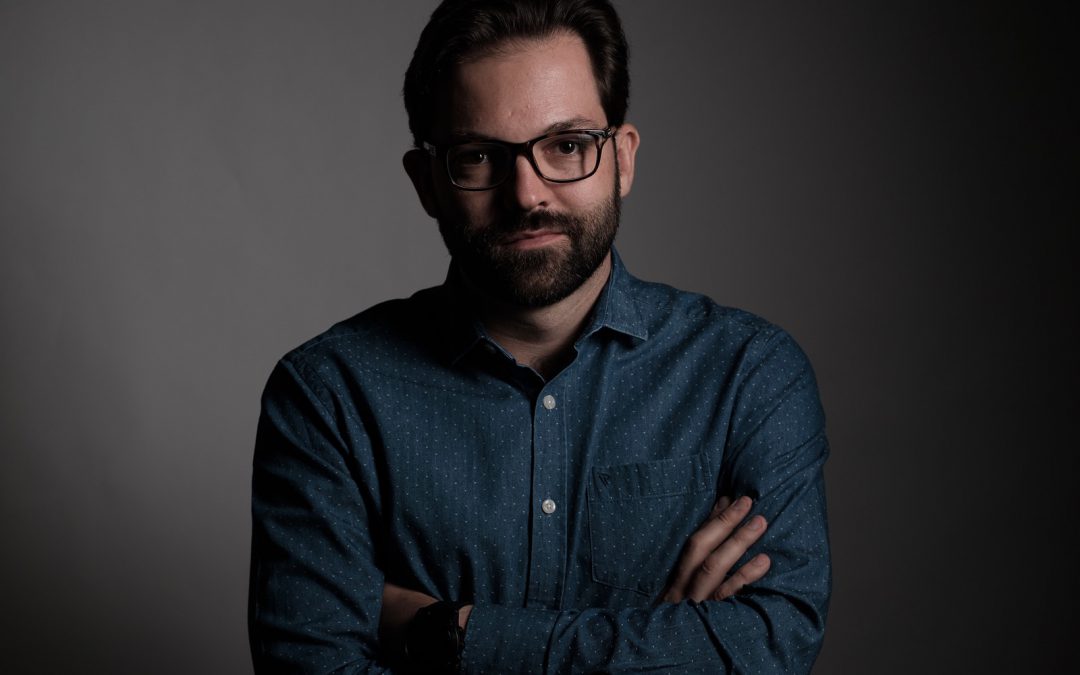 Empreendedor desenvolve aplicativo para contribuir com profissionais liberais no meio da crise que atingia o Brasil