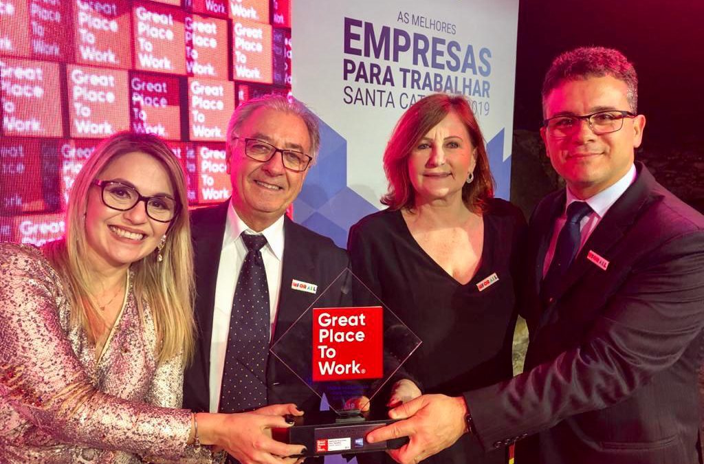 Unimed Blumenau é a 22ª melhor empresa para se trabalhar em Santa Catarina