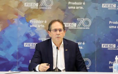 Indústria puxa retomada em 2020, mas reformas e controle fiscal condicionam crescimento em 2021