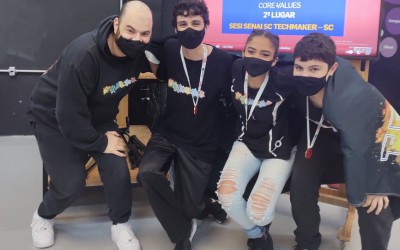 Equipe do Sesi Senai Blumenau garante segunda colocação no atributo core values em torneio nacional de robótica